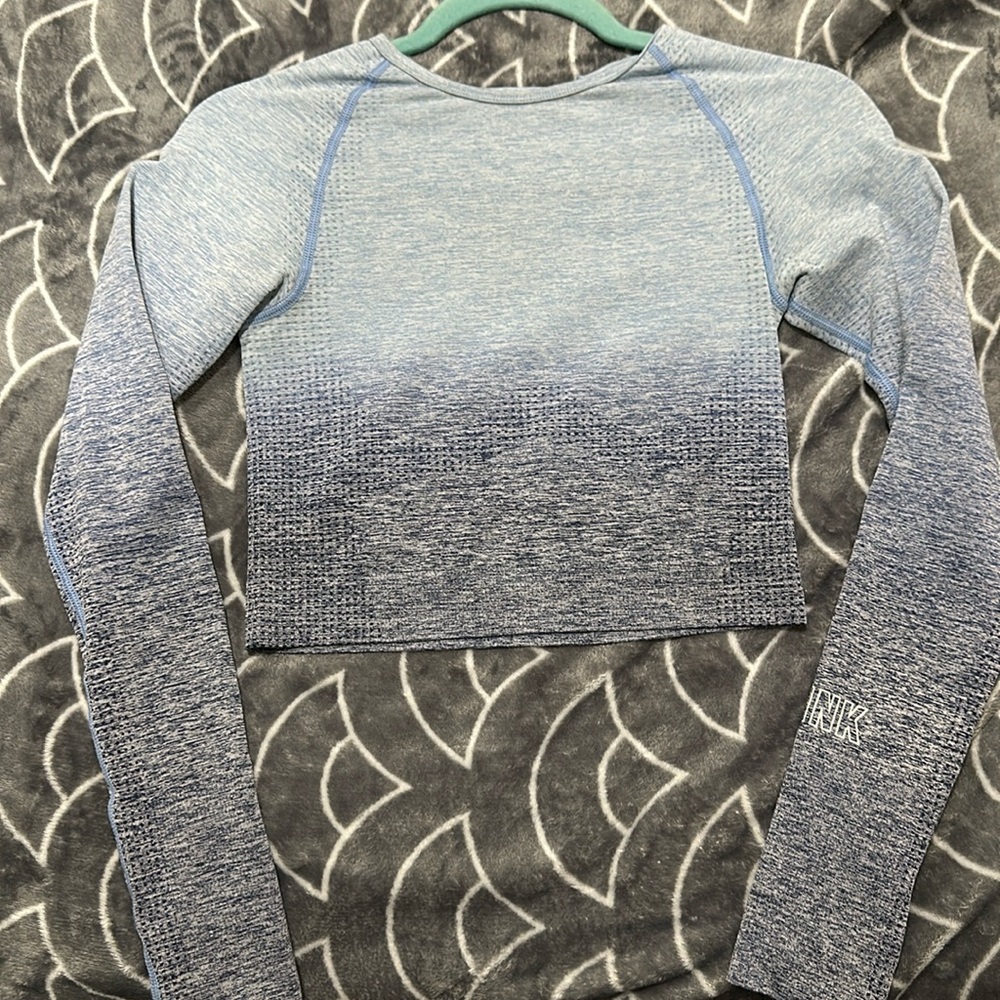 athletic top